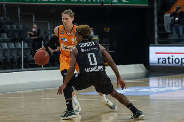 件遭受重创 件遭受重创