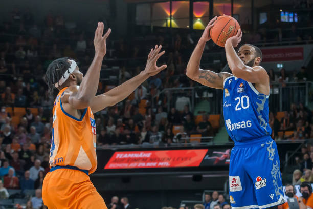 不起的这一 不起的这一